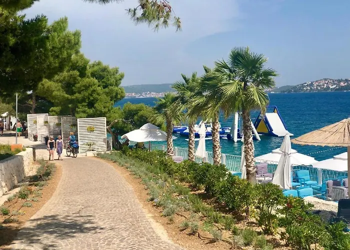 Helena アパート *