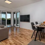 Helena Apartment