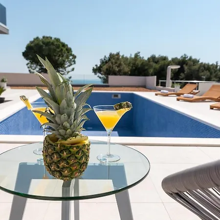 Helena Apartamento *